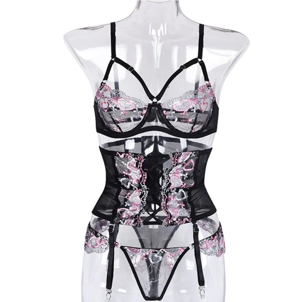 Lingerie Set - Picture 4 of 6
